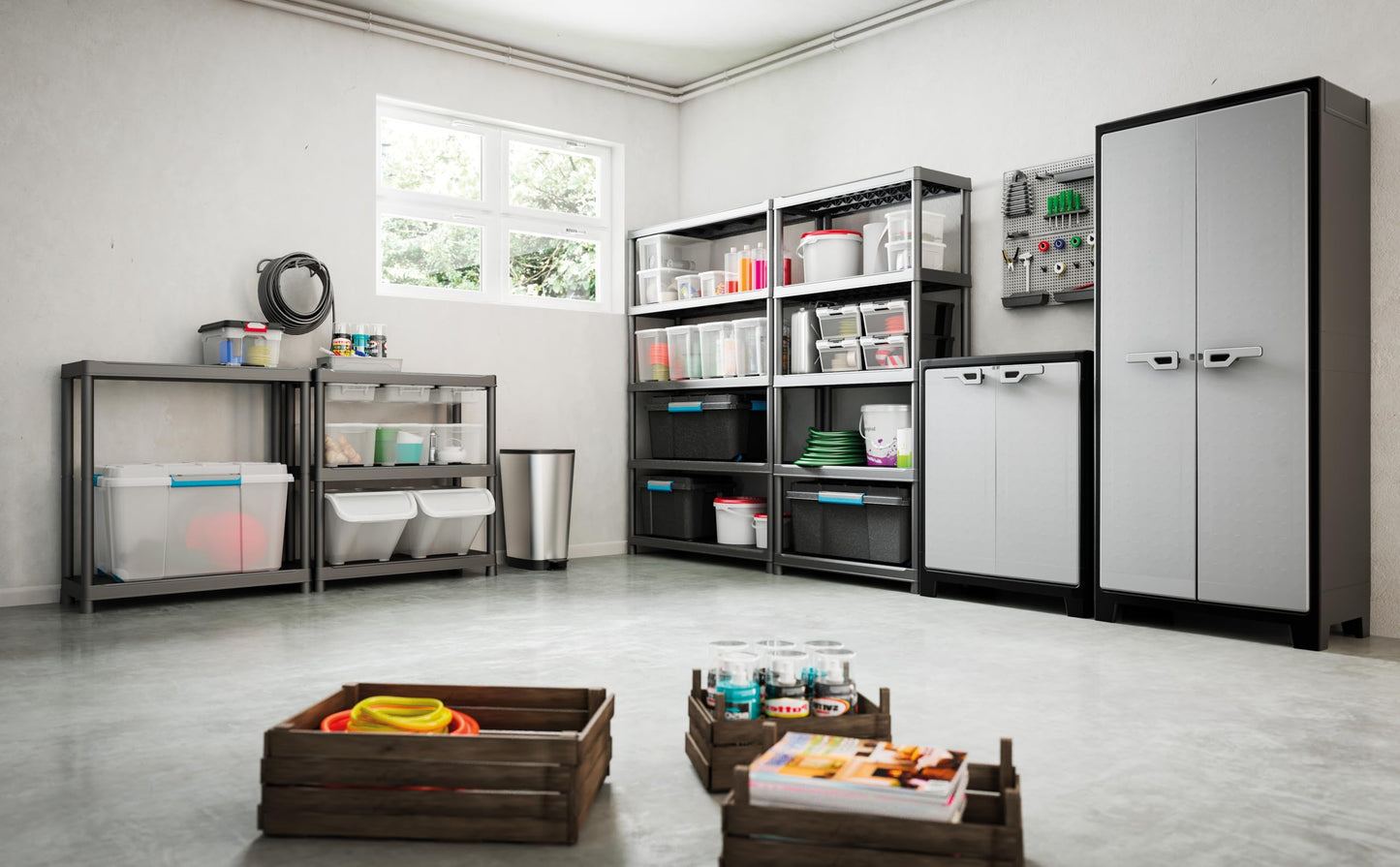Kunststoffschrank Besenschrank 80x44x182 cm – Wasserdichter Aufbewahrungsschrank mit Einlegeböden, Schwarz/Grau, für Innen & Außen